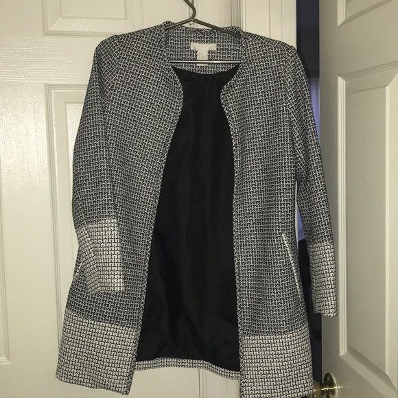 H&M Jackets & Blazers - Beautiful long blazer/coat